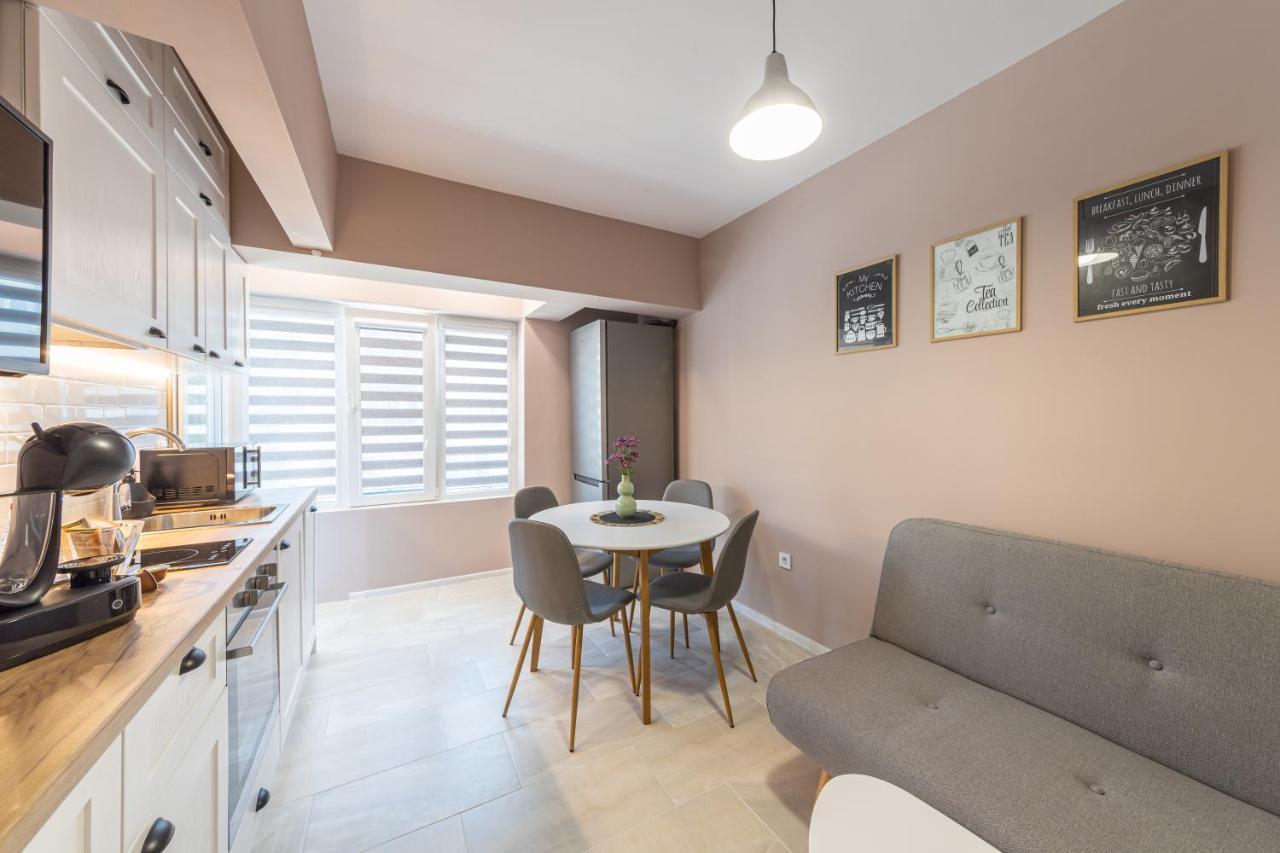 Great Location Apartment Varna Exteriör bild